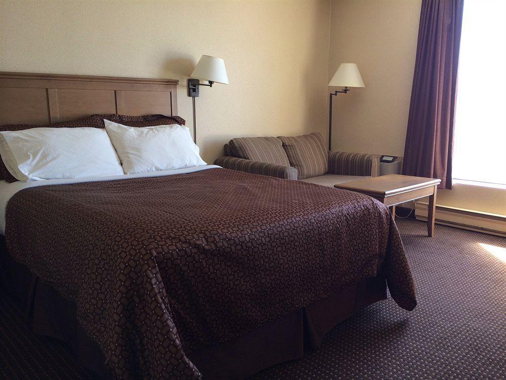 Deluxe Inn Toronto Esterno foto