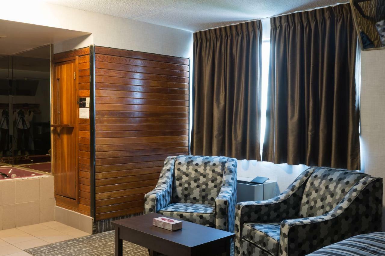 Deluxe Inn Toronto Esterno foto